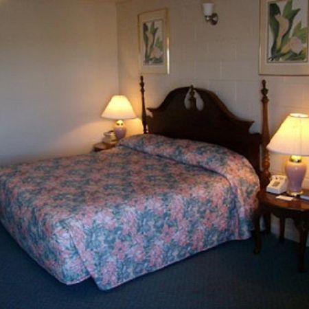 Knights Inn & Suites - Canyon Habitación foto