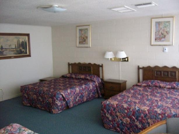 Knights Inn & Suites - Canyon Habitación foto